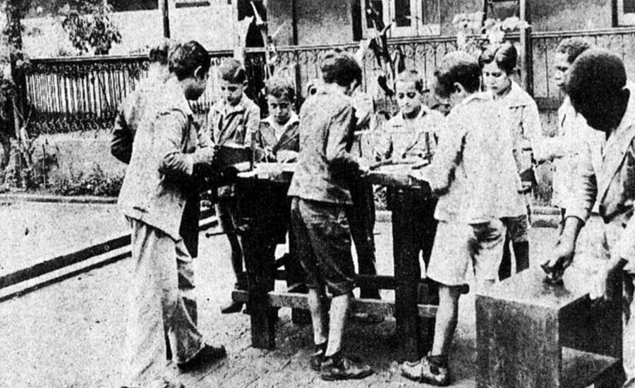 Aula de Trabalho Manual, Grupo Escolar Brasil de Uberaba, 1936. Fonte: Revista do Ensino, N 124, 1936.