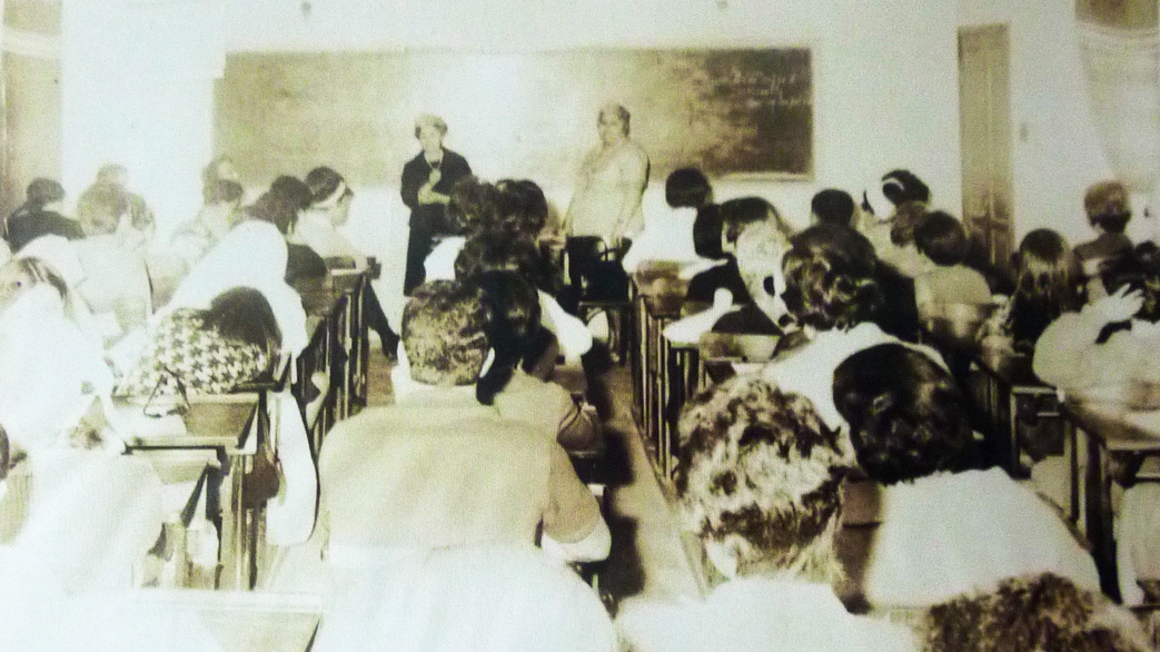 Apresentação em Sala de Aula, Década de 1950. Fonte: Memorial Helena Antipoff.
