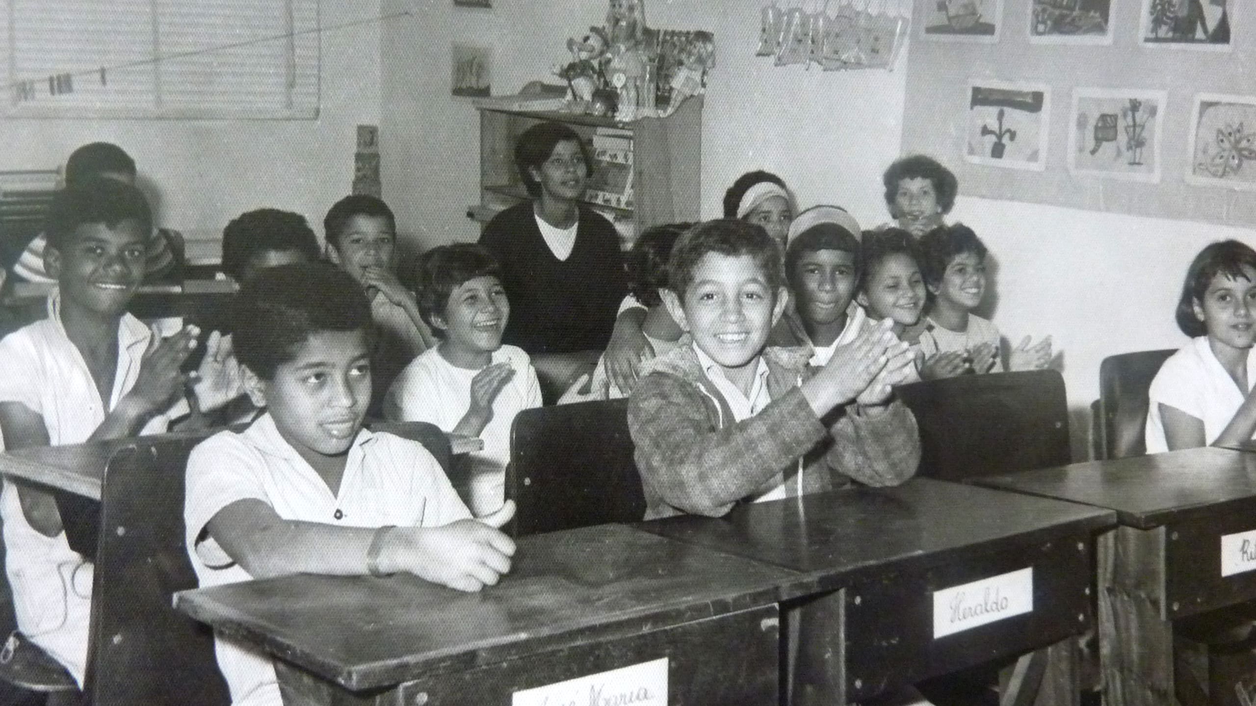 Sala de Aula Assistindo Fantoche, 1968. Fonte: Memorial Helena Antipoff.
