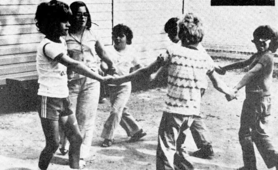 Crianças Brincando, 1979. Fonte: Revista Pestalozzi, 1979..